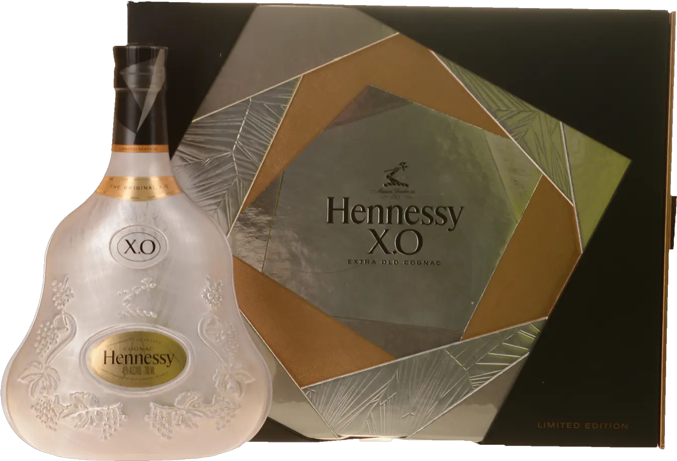 Hennessy Xo 40 Abv 700ml Bottle And Two Glasses Set Glass Bottle Png Hennessy Bottle Png